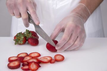 Prepfit Vinyl Gloves, cutting strawberry